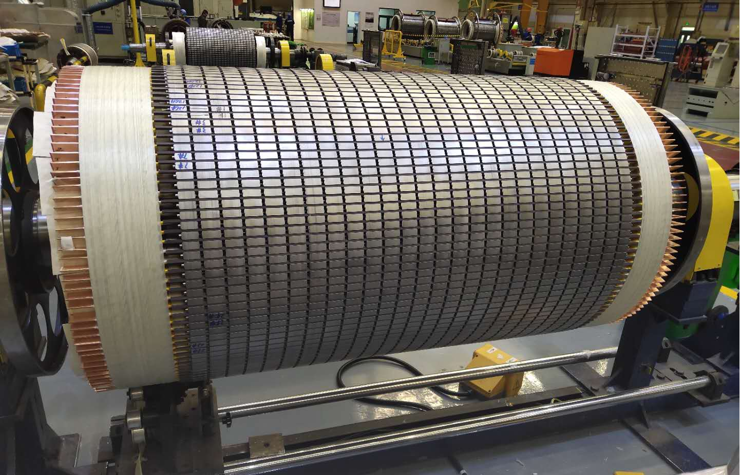 High-performance insulating materials application on a large scale electrical motor rotor by RDS.